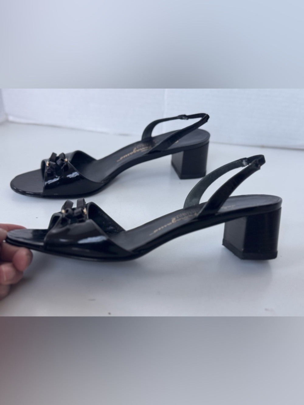 Salvatore Ferragamo Boutique Black Patent Leather Bow Slingback Sandals 8.5 AA - Picture 5 of 14